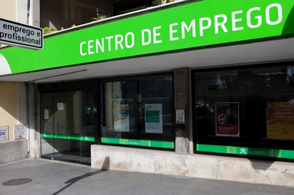 Prestações sociais deixam de fora quase 600 mil pessoas