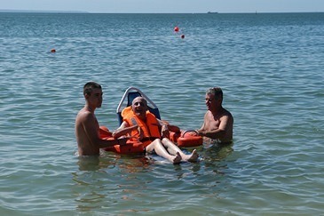 Projecto torna “praia acessível” em Oeiras