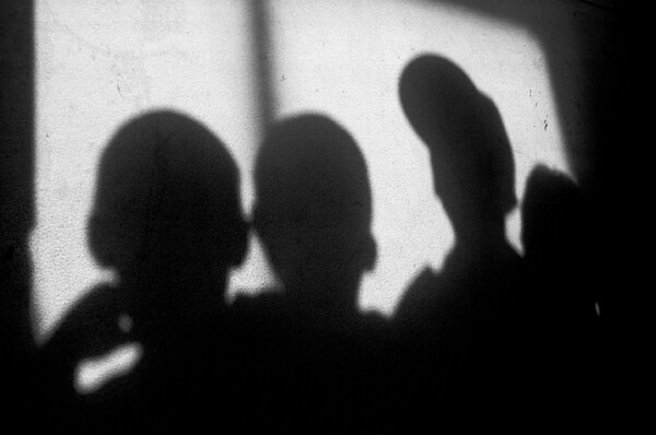 Na violência doméstica os filhos estão sempre em risco, alertam pediatras