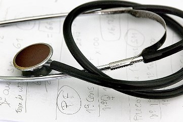 Instituições de solidariedade disponíveis para prestar cuidados de saúde primários