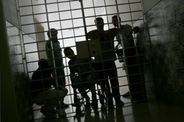 Reclusos nas cadeias diminuíram 1,3%