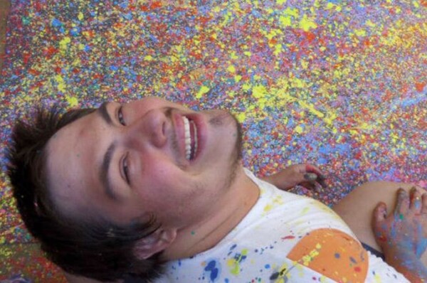Rapaz Com Síndrome de Down Vai Expor a Sua Arte em Itália