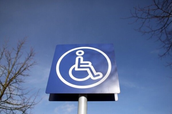 Pensão de invalidez só para quem for dependente de terceiros ou tiver esperança de vida de três anos de vida