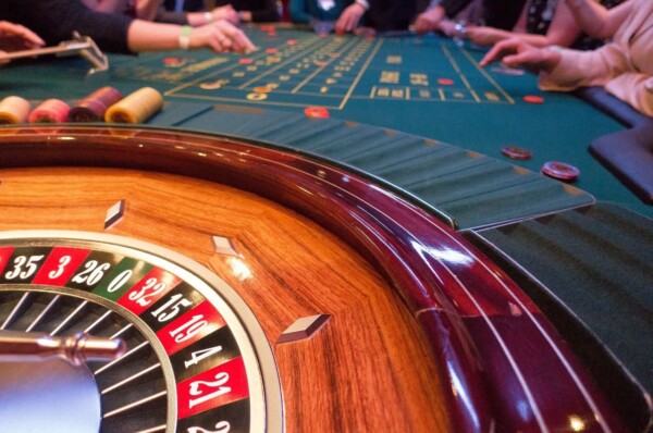 Sorte ou habilidade nos Jogos de Cassino: Encontrando o equilíbrio perfeito